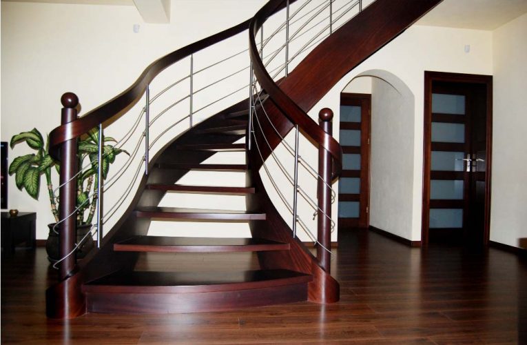 Dopracowane i funkcjonalne schody dla wnętrz